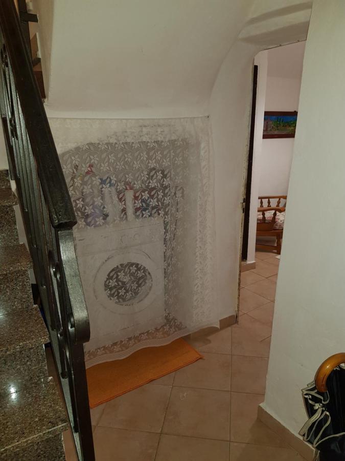 B&B Da Antonella Боза Екстериор снимка
